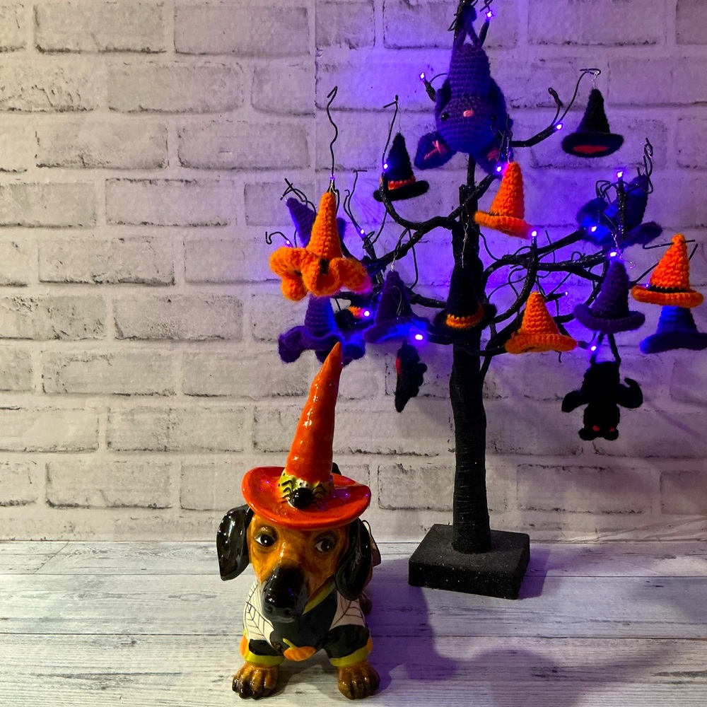 BLUE SKY CLAYWORKS Ceramic Trick Or Treat Dog Figurine